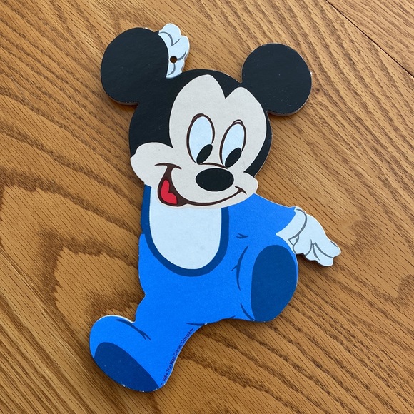 Vintage Dolly Disney Babies with Balloons Nursery Chipboard Wall Decor - Picture 12 of 16